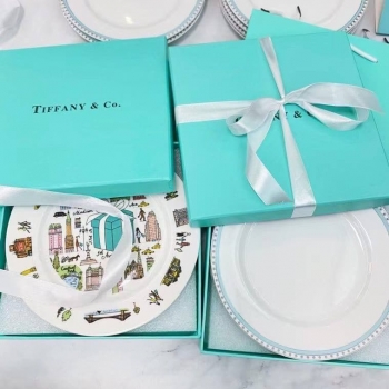 Пара тарелок  Tiffany&Co Артикул BMS-82392. Вид 1