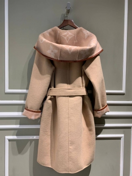 Пальто Louis Vuitton Артикул BMS-101378. Вид 3