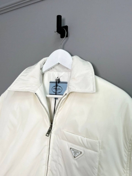 Куртка женская Prada Артикул BMS-102042. Вид 2