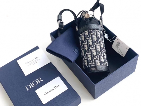 Фляга-бутылка Christian Dior Артикул BMS-102706. Вид 1