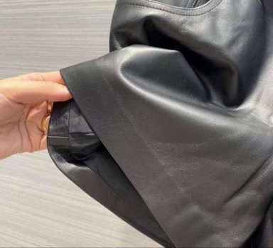 Кожаные шорты Yves Saint Laurent Артикул BMS-104618. Вид 3