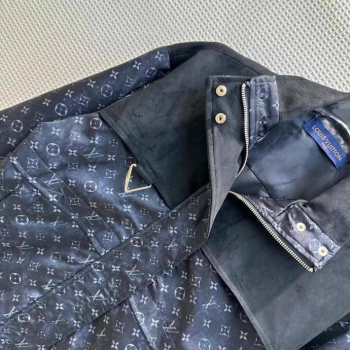 Куртка женская Louis Vuitton Артикул BMS-106137. Вид 3