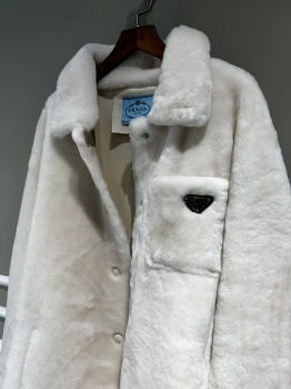 Куртка женская Prada Артикул BMS-106526. Вид 2