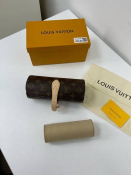 Футляр для часов Louis Vuitton Артикул BMS-107410. Вид 1