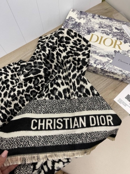 Шаль Christian Dior Артикул BMS-107771. Вид 4