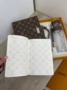  Ежедневник Louis Vuitton Артикул BMS-107945. Вид 2