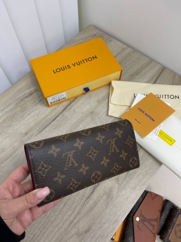 Кошелек  Louis Vuitton Артикул BMS-108371. Вид 3