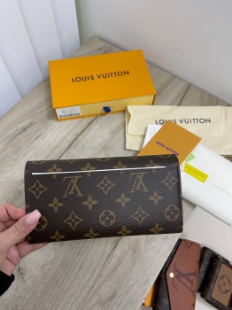 Кошелек  Louis Vuitton Артикул BMS-108370. Вид 2