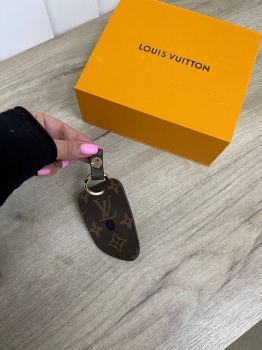 Брелок Louis Vuitton Артикул BMS-110411. Вид 2