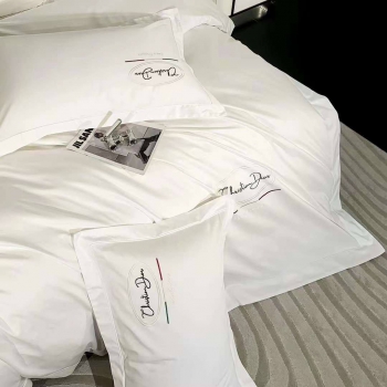 Комплект постельного белья Christian Dior Артикул BMS-114759. Вид 2