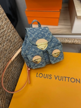 Рюкзак Louis Vuitton Артикул BMS-127697. Вид 1