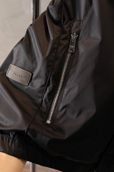Куртка мужская  Prada Артикул BMS-128266. Вид 3