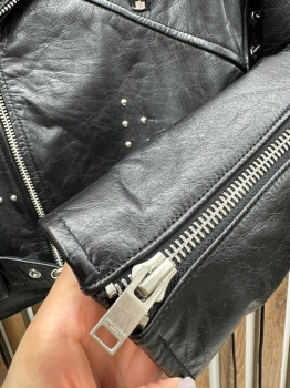 Кожаная куртка Yves Saint Laurent Артикул BMS-129165. Вид 3