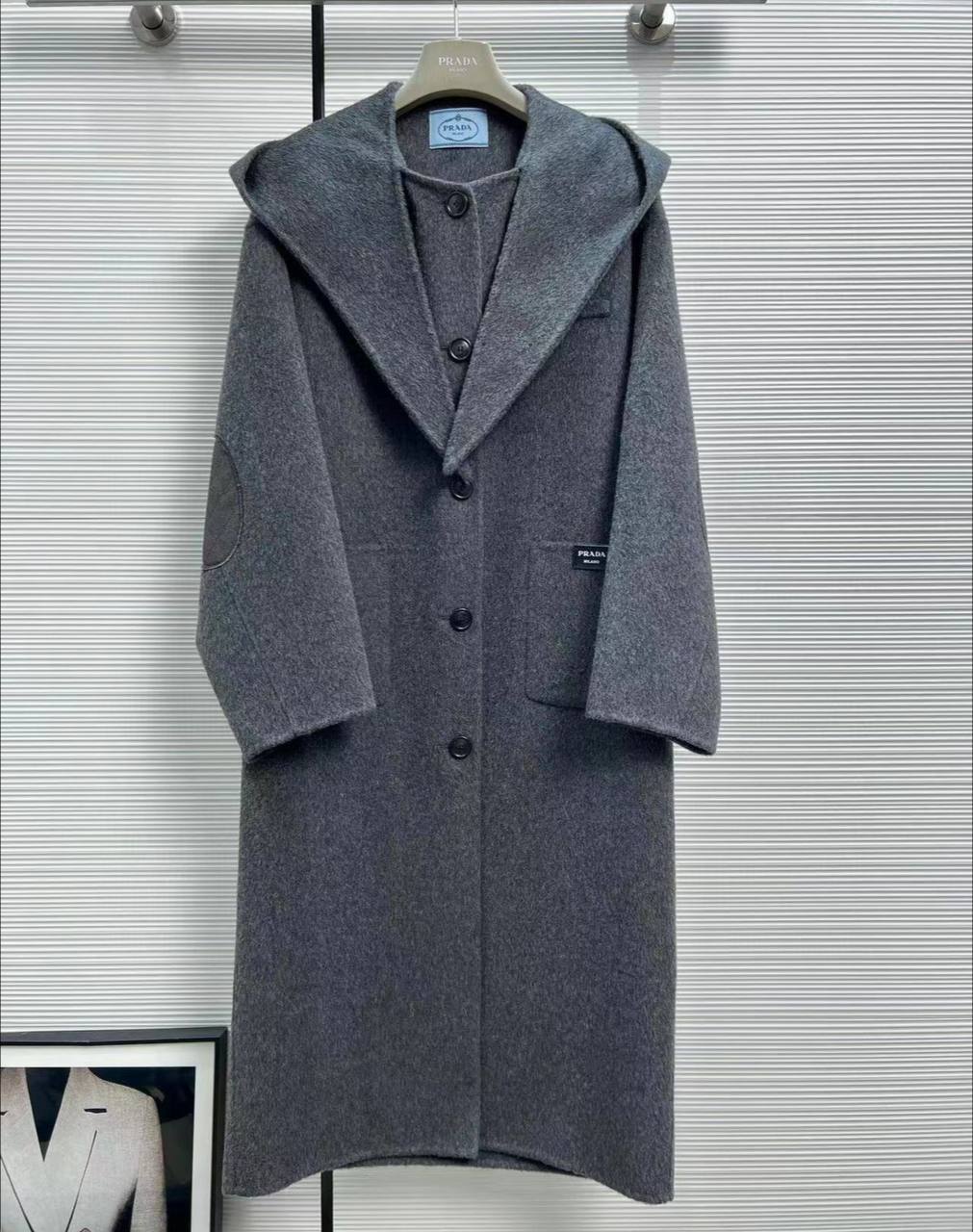 Пальто Prada Артикул BMS-122915